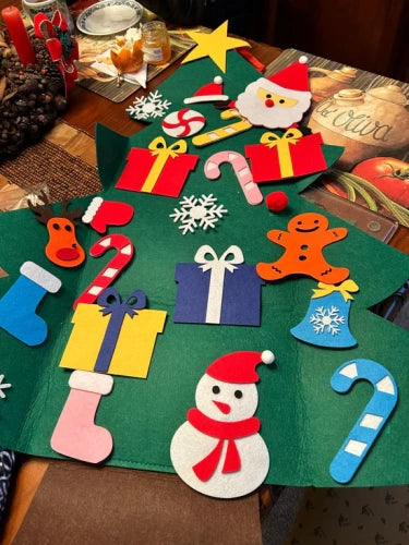 Árbol de Navidad Infantil de Fieltro con 25 adornos + luces de 3m